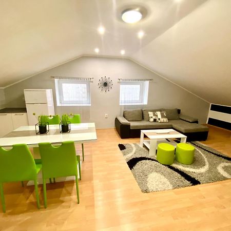 Apartments Suzi Криквеница Екстериор снимка