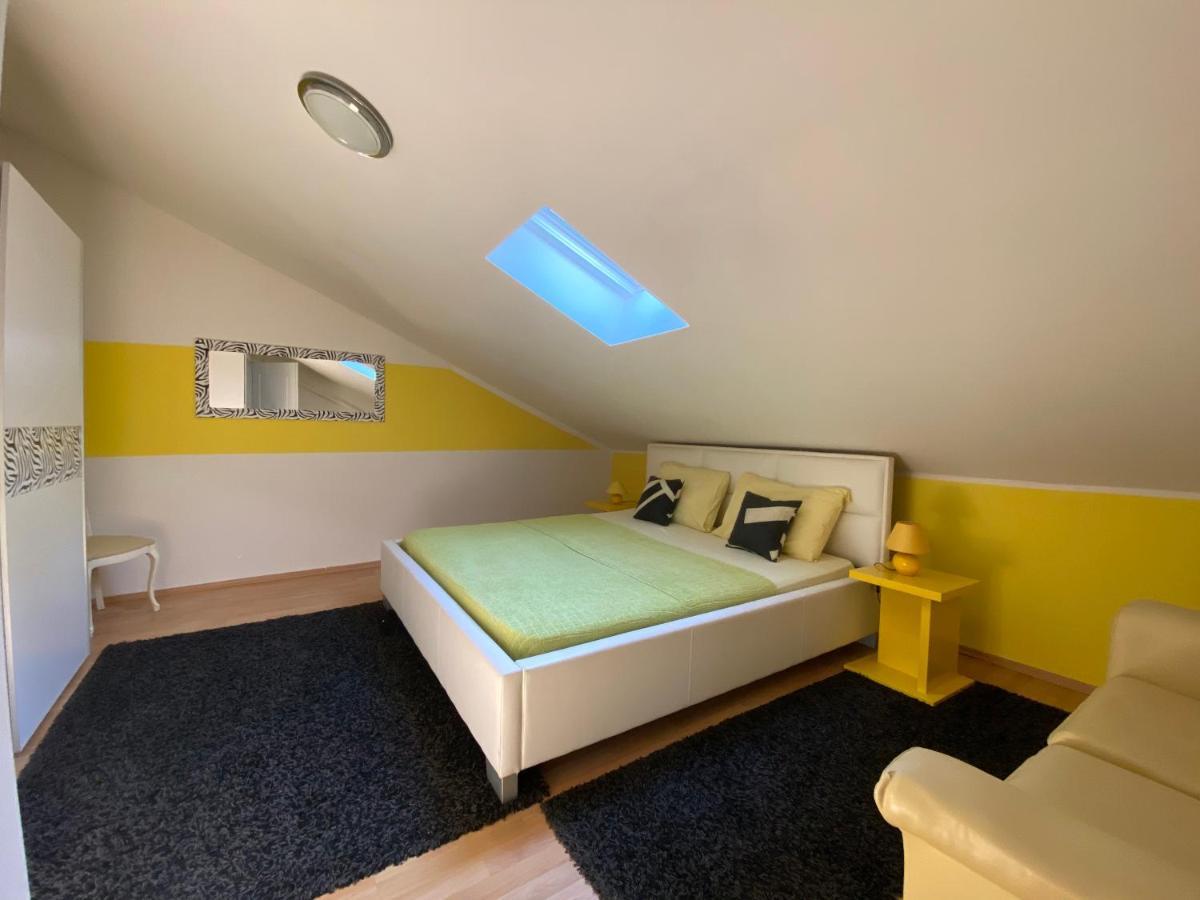 Apartments Suzi Криквеница Екстериор снимка