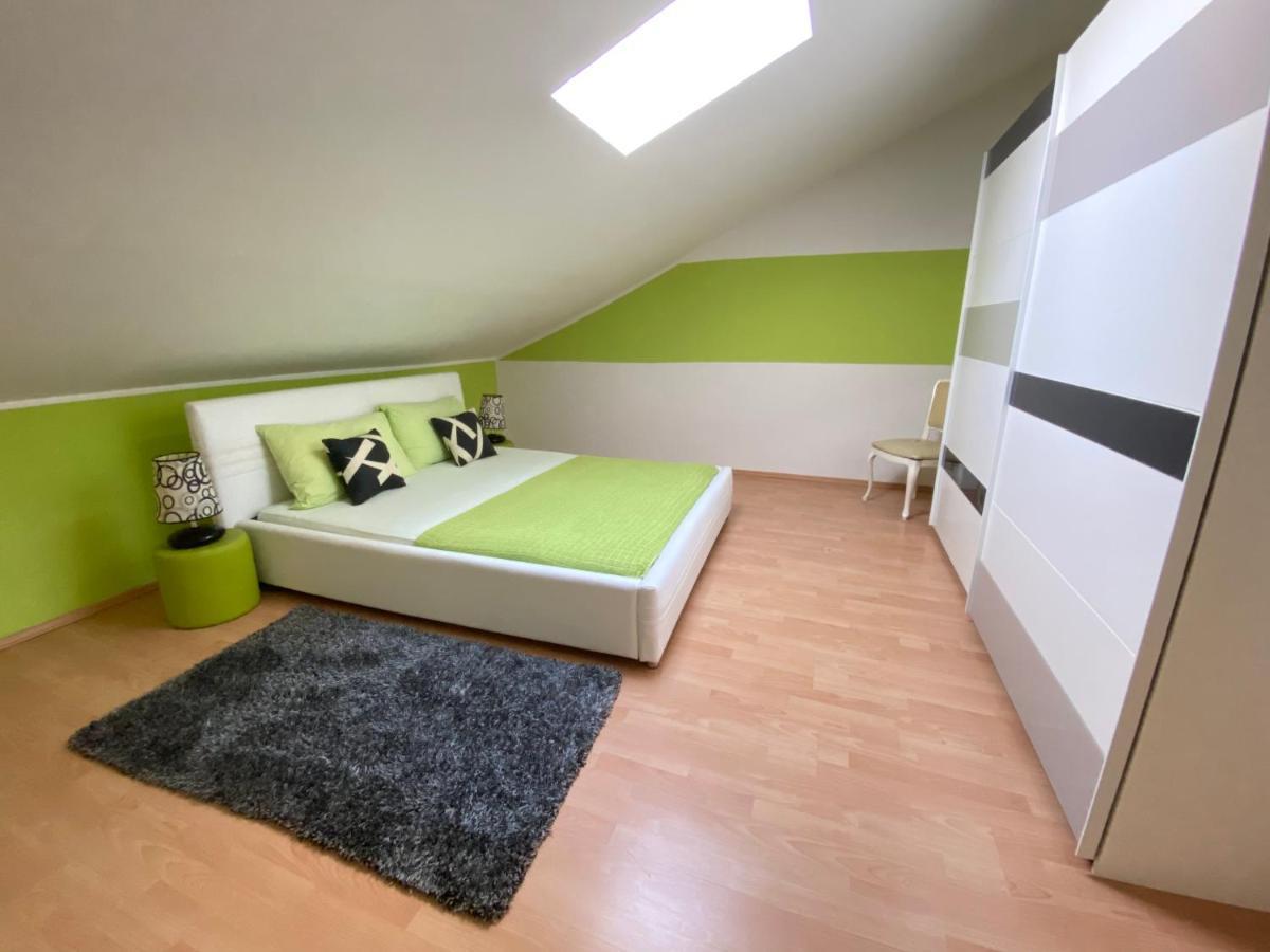 Apartments Suzi Криквеница Екстериор снимка