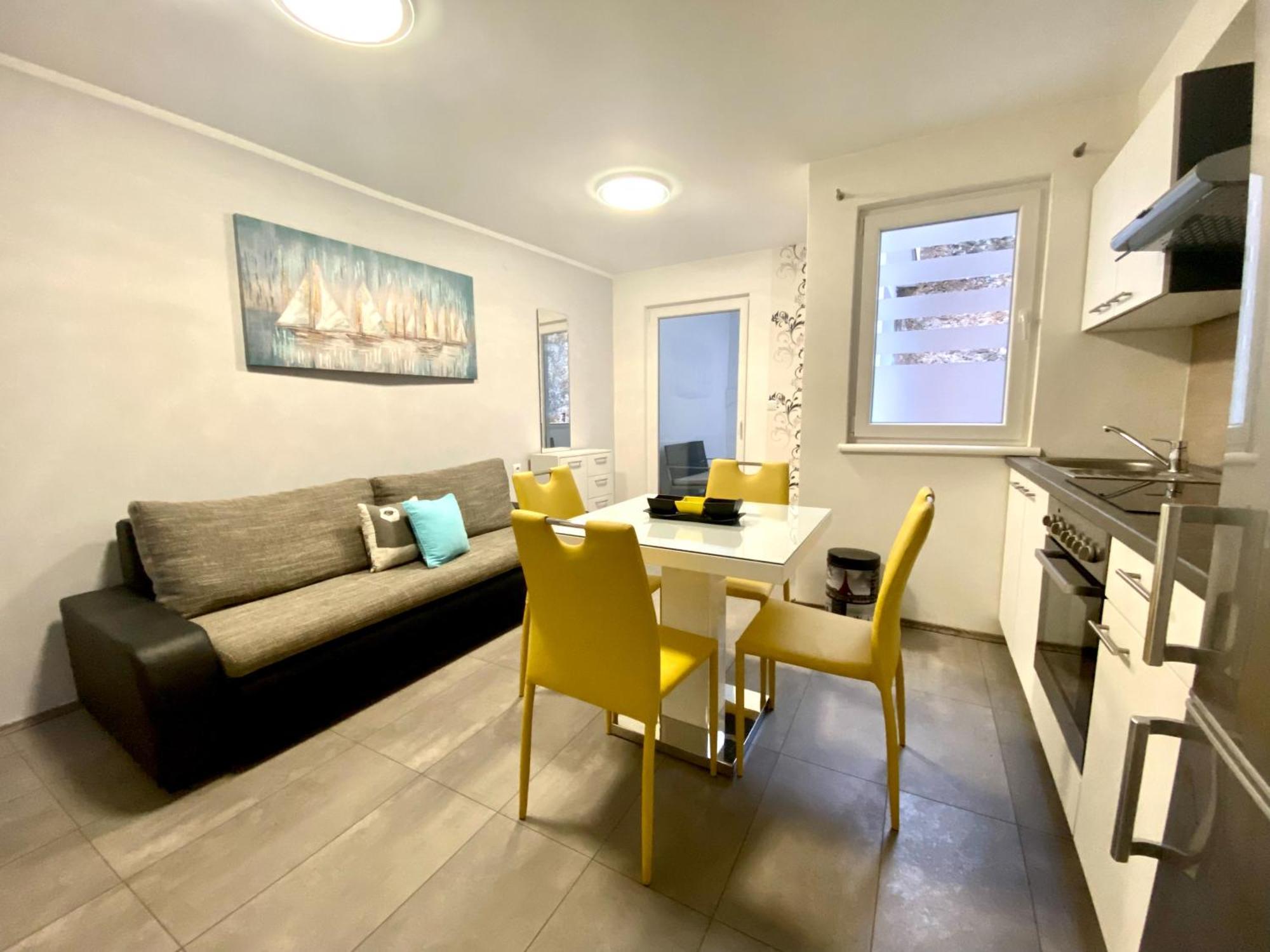 Apartments Suzi Криквеница Екстериор снимка