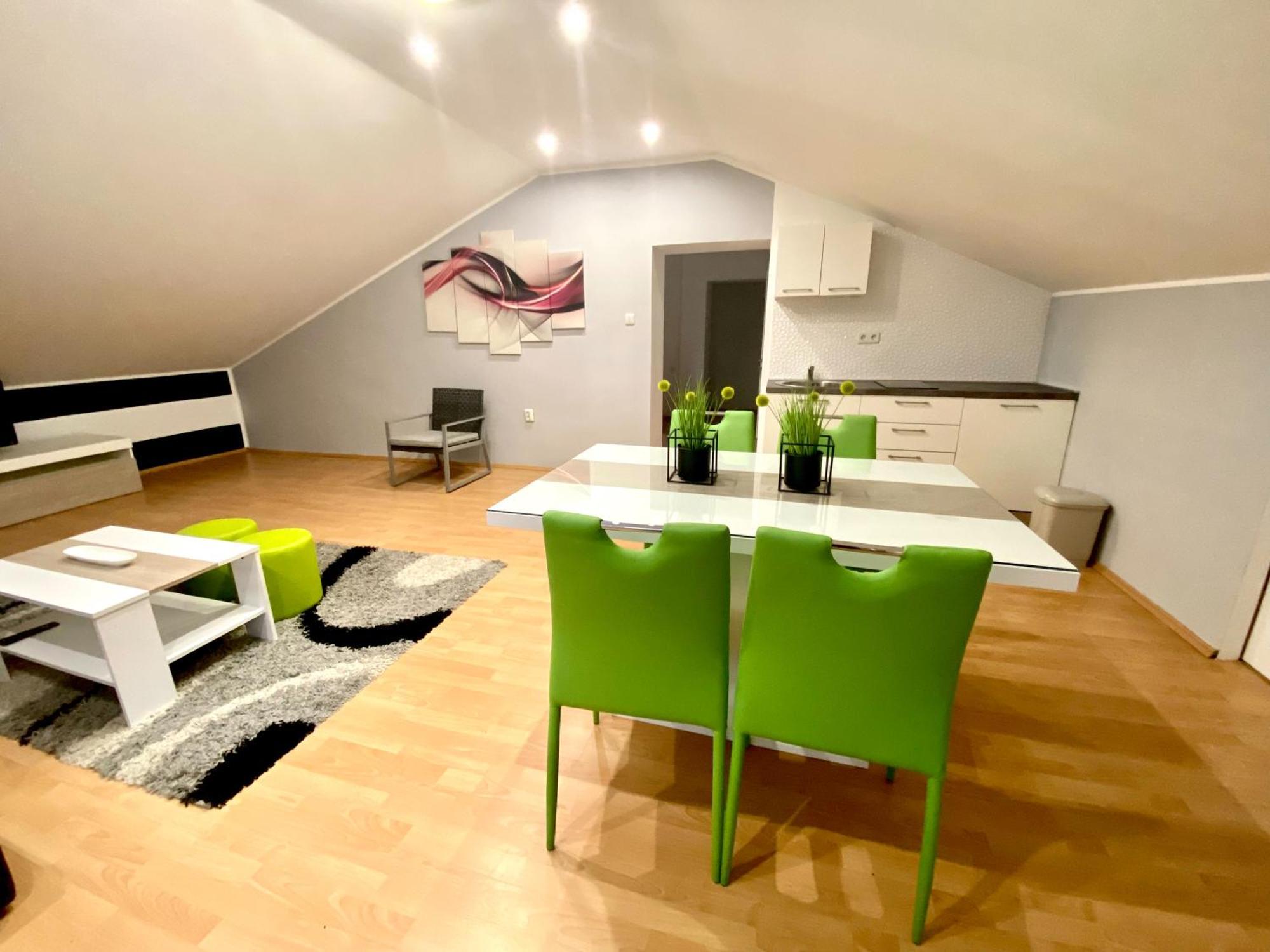 Apartments Suzi Криквеница Екстериор снимка